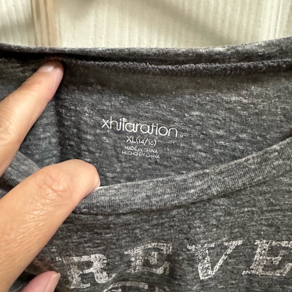 Xhilaration girls long sleeve cropped Forever peace love size XL14/16 - Picture 3 of 4